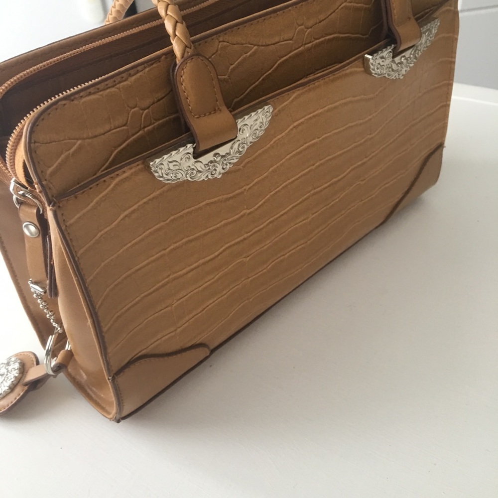 Bueno shoulder Bag Tan faux leather croc embossed